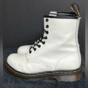 Dr. Martens Air Wair 11821 Combat Boots Women's US 7 White Leather Doc's Boot
